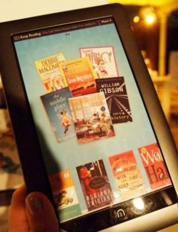 Barnes & Noble Nook Color: Έγχρωμο Android eBook reader image