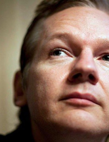 Julian Assange: "Το Facebook είναι η καλύτερη κατασκοπευτική μηχανή των ΗΠΑ" image