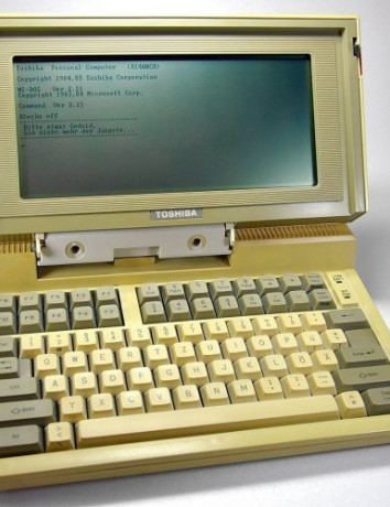 Toshiba T1100, το πρώτο laptop στον κόσμο! image