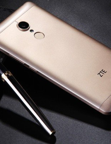 ZTE V5 2015: Επίσημα με unibody μεταλλική κατασκευή, οθόνη 5.5'' Full HD και Android 5.1 στα $199 image