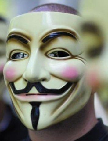 Anonymous: Οι συλλήψεις οφείλονται σε κατασκόπους που διείσδυσαν κρυφά στην οργάνωση image