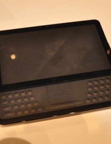 Dell 7'' tablet με συρόμενο πληκτρολόγιο QWERTY και Windows 8 OS; image