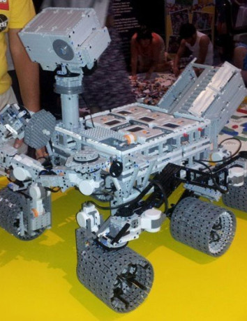 Ο εξερευνητής του πλανήτη Άρη, Curiosity, σε LEGO κατασκευή [Videos] image