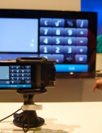 Nokia Plug and Touch, μετατρέπει την τηλεόραση σε επιφάνεια αφής! image