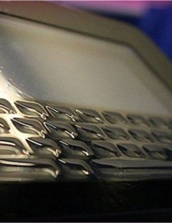 Tactus Morphing Tactile, 3D πληκτρολόγιο που αναδύεται από touchscreen συσκευές [CES 2013] image