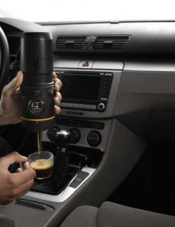Handpresso Auto: Μηχανή espresso για το αυτοκίνητο [Video] image