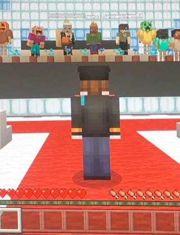 Τελετή αποφοίτησης μέσα από το Minecraft λόγω κορωνοϊού! image