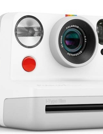 Polaroid Now: Η νέα αναλογική κάμερα στιγμιαίας εκτύπωσης image