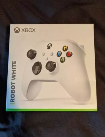 Xbox Series S: Αναφορά στην προσιτή έκδοση στο κουτί του νέου τηλεχειριστηρίου image