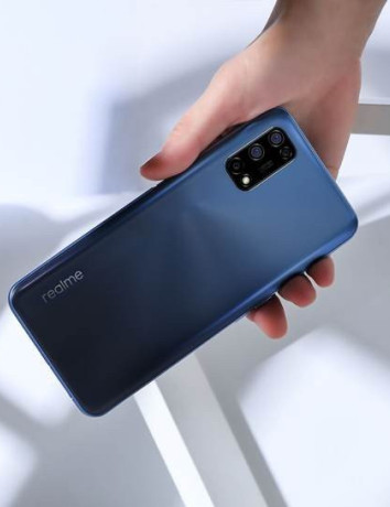 Realme 7 5G: Με οθόνη 120Hz, τετραπλή κάμερα, 5G και μπαταρία 5000mAh στα €279 image