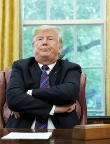 Donald Trump: Ετοιμάζει το δικό του, τεράστιο κοινωνικό δίκτυο image