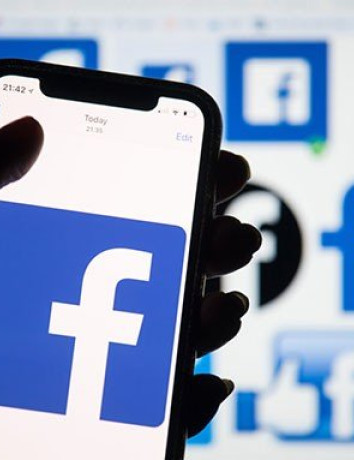 Facebook: Αποκαλύπτει τι επιτρέπεται να δημοσιεύσεις και τι όχι στο κοινωνικό δίκτυο image