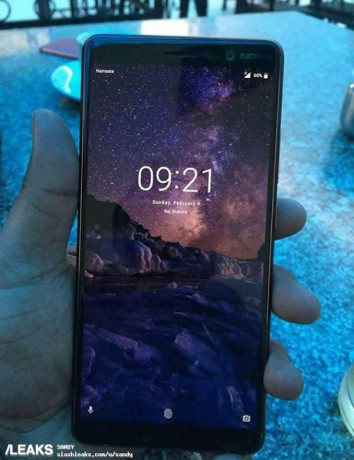 Nokia 7 Plus: Πραγματική φωτογραφία επιβεβαιώνει bezel-less οθόνη 18:9 και καμπυλωτές γωνίες image