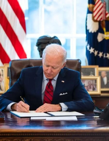 Joe Biden: Το νέο εκτελεστικό διάταγμα βάζει στο στόχαστρο τις Big Tech εταιρείες image