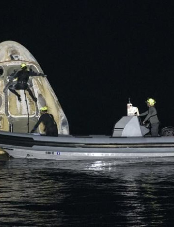 Crew-1: Επέστρεψαν με ασφάλεια οι πρώτοι 4 αστροναύτες με το σκάφος της SpaceX image