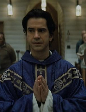 Midnight Mass: Πρώτο trailer για τη νέα horror σειρά του Netflix image