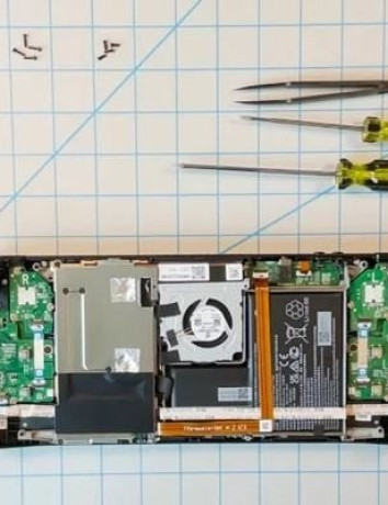 Steam Deck: Το επίσημο teardown video αποτρέπει τις επεμβάσεις image