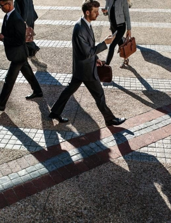 Επίσημα τα Digital Services Act και Digital Markets Act που θα στριμώξουν τις Big Tech εταιρείες στην ΕΕ image
