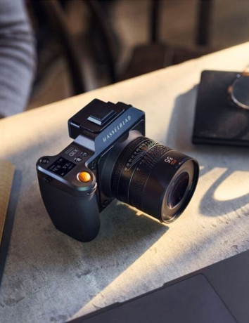 Hasselblad X2D 100C: Επίσημα η νέα medium format κάμερα στα €8699 image