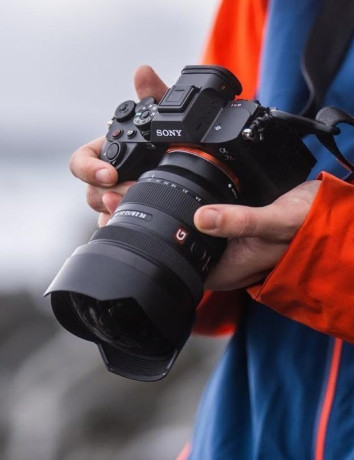 Sony Alpha 7R V: Η νέα mirrorless κάμερα της εταιρείας με AI στην αυτόματη εστίαση image