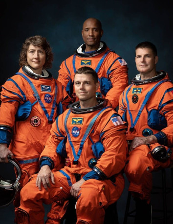 Η NASA αποκαλύπτει τους αστροναύτες της αποστολής Artemis 2 image