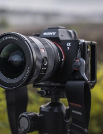 Sony G-Master FE 16-35MM F2.8 GM I: Ο μικρότερος και ελαφρύτερος ευρυγώνιος φακός ζουμ image