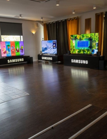 Η τελευταία σειρά τηλεοράσεων της Samsung φέρνει τη νέα εποχή της Samsung AI TV image