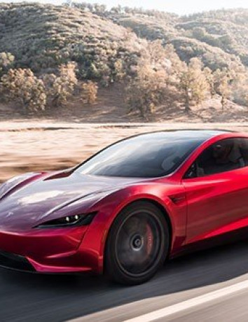 Tesla Roadster: Το νέο ηλεκτρικό supercar πιάνει 0-100km σε μόλις 1.9sec! image