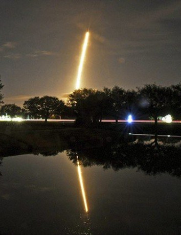 SpaceX: Με απόλυτη επιτυχία εκτόξευσε τον δορυφόρο Zuma για μυστική αποστολή των ΗΠΑ [Video] image