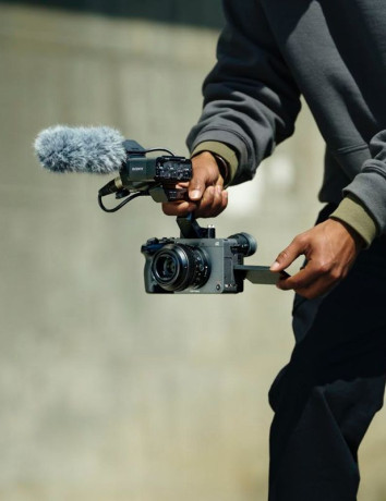Sony FX2: Η νέα προσιτή full frame κάμερα της σειράς Cinema Line image