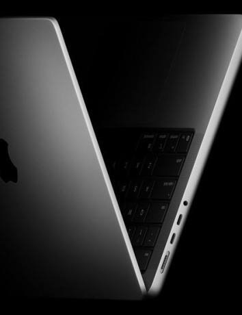 Το νέο MacBook Pro κυκλοφορεί στην Ευρώπη χωρίς φορτιστή! image