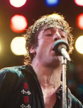 Springsteen: Deliver Me From Nowhere, ο Jeremy Allen White μεταμορφώνεται σε Bruce Springsteen image