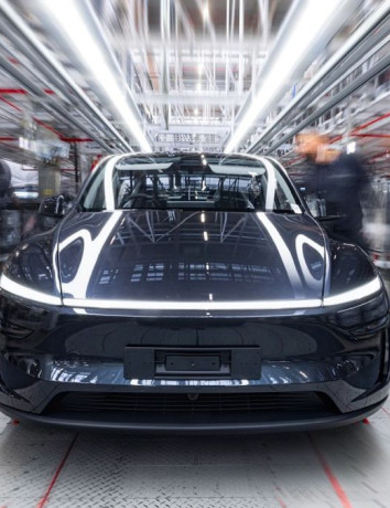 Τα Tesla φεύγουν μόνα τους από τη γραμμή παραγωγής [Video] image