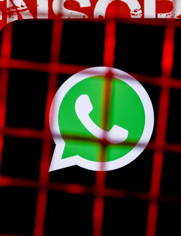 Η Ρωσία βάζει στο στόχαστρο και το WhatsApp image