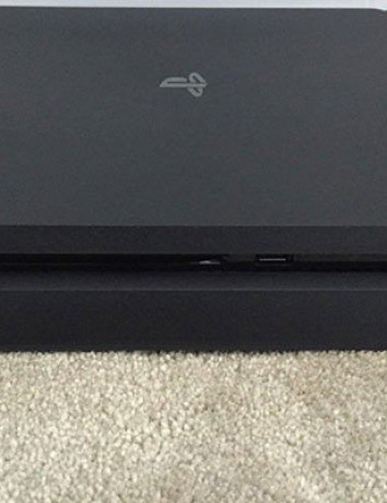 PlayStation 4 Slim: Διέρρευσαν φωτογραφίες της λεπτής έκδοσης, αποκαλυπτήρια μαζί με το PlayStation 4.5/Neo image