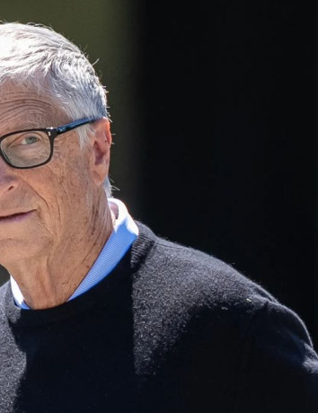 Bill Gates: Η ανεξέλεγκτη AI μπορεί να οδηγήσει σε «1 δισ. θανάτους» image