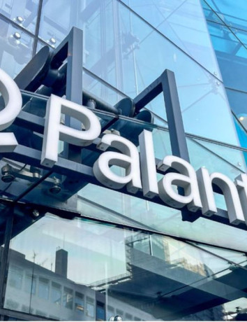 Palantir προς Ευρώπη: Το στρατιωτικό σύστημα AI Maven δεν διαθέτει διακόπτη απενεργοποίησης image