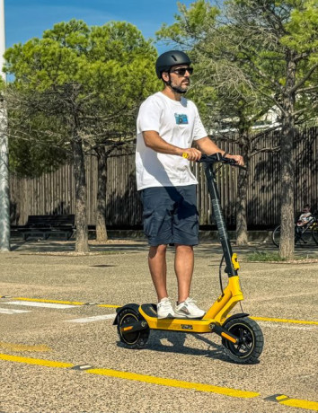 Xiaomi Scooter 6 Ultra Review: Το πατίνι που αποφάσισε να γίνει... μοτοσικλέτα image
