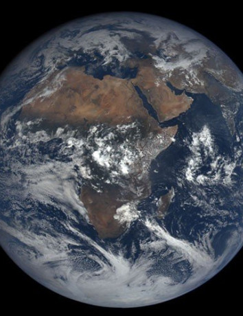 Ειδική ιστοσελίδα της NASA με νέες εντυπωσιακές φωτογραφίες της Γης καθημερινά image