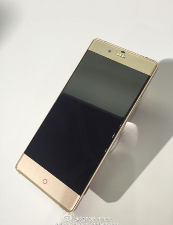 ZTE Nubia Z9: Με οθόνη 5.2'' Full HD χωρίς περιθώριο, μεταλλική κατασκευή και ενεργό περίγραμμα! image