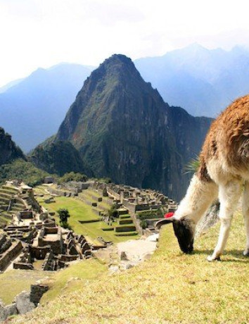 Machu Picchu: Μια βόλτα στη μυστηριώδη πόλη των Incas σε 4K video! image