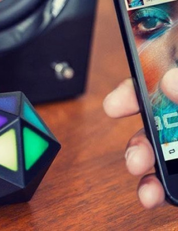 Moto Stream: Το gadget που μετατρέπει οποιοδήποτε ηχείο σε ασύρματο για streaming μουσικής [Video] image