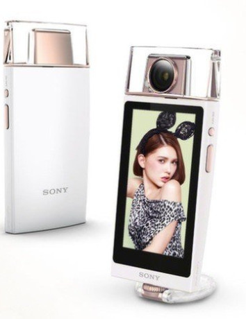 Sony Cybershot DSC-KW11, η νέα κάμερα (όχι smartphone) για selfies με εμφάνιση αρώματος image