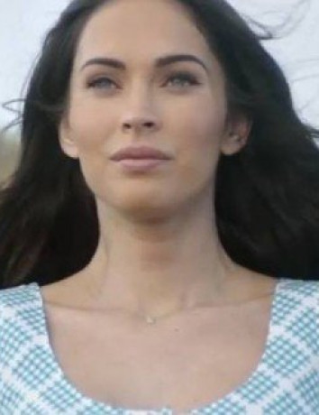Acer Aspire S7: Διαφήμιση για το touchscreen Windows 8 Ultrabook με τη Megan Fox σε ρόλο....βιολόγου! [Video] image