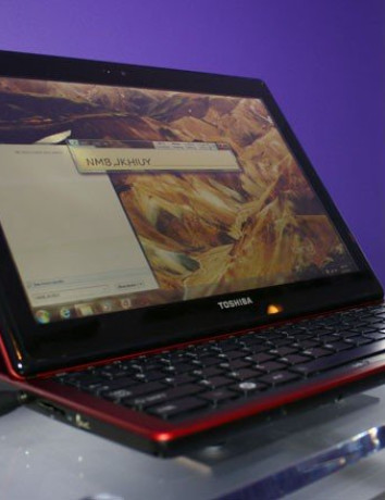 Toshiba Portege M930, υβριδικό tablet/notebook [CES 2012] image