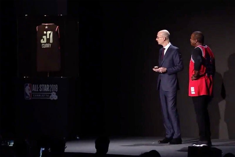 Η έξυπνη φανέλα NBA του μέλλοντος αλλάζει νούμερο και όνομα με εφαρμογή από smartphone