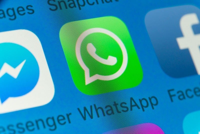 WhatsApp: Δοκιμές για να μοιράζεσαι τα status posts σε Facebook, Instagram, Gmail και Google Photos