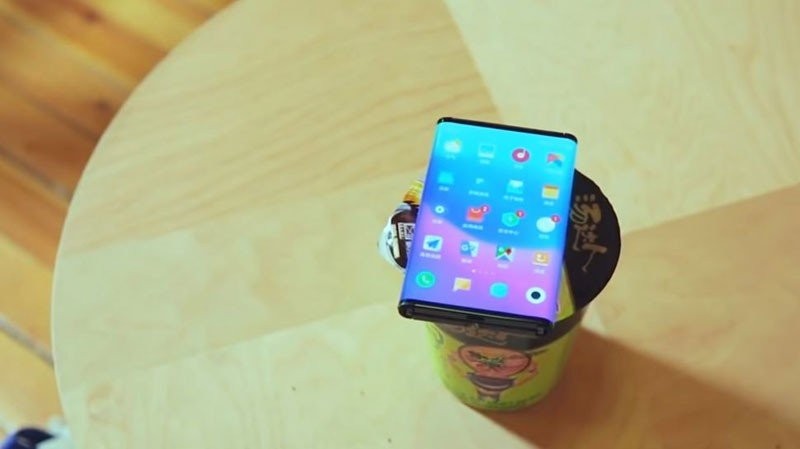 Xiaomi Mi Dual Fold: Νέο video για το αναδιπλούμενο smartphone της εταιρείας