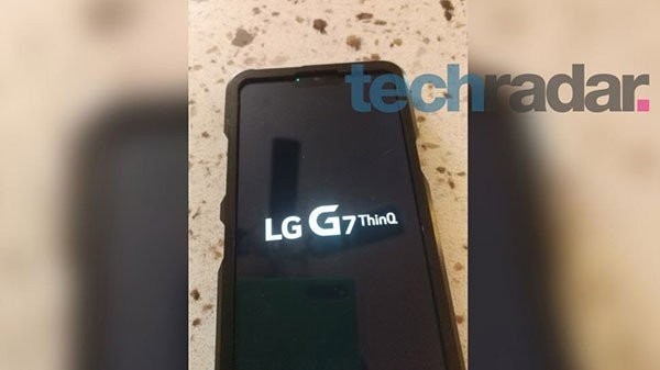 LG G7 ThinQ: Live εικόνες αποκαλύπτουν την εμφάνιση και την ονομασία της συσκευής