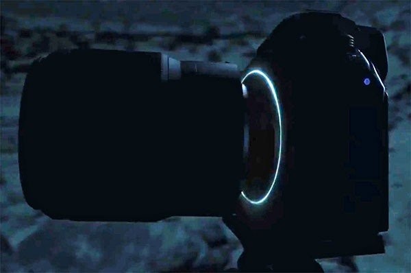 Η Nikon μας προετοιμάζει για την πρώτη full-frame mirrorless κάμερα της [Video]